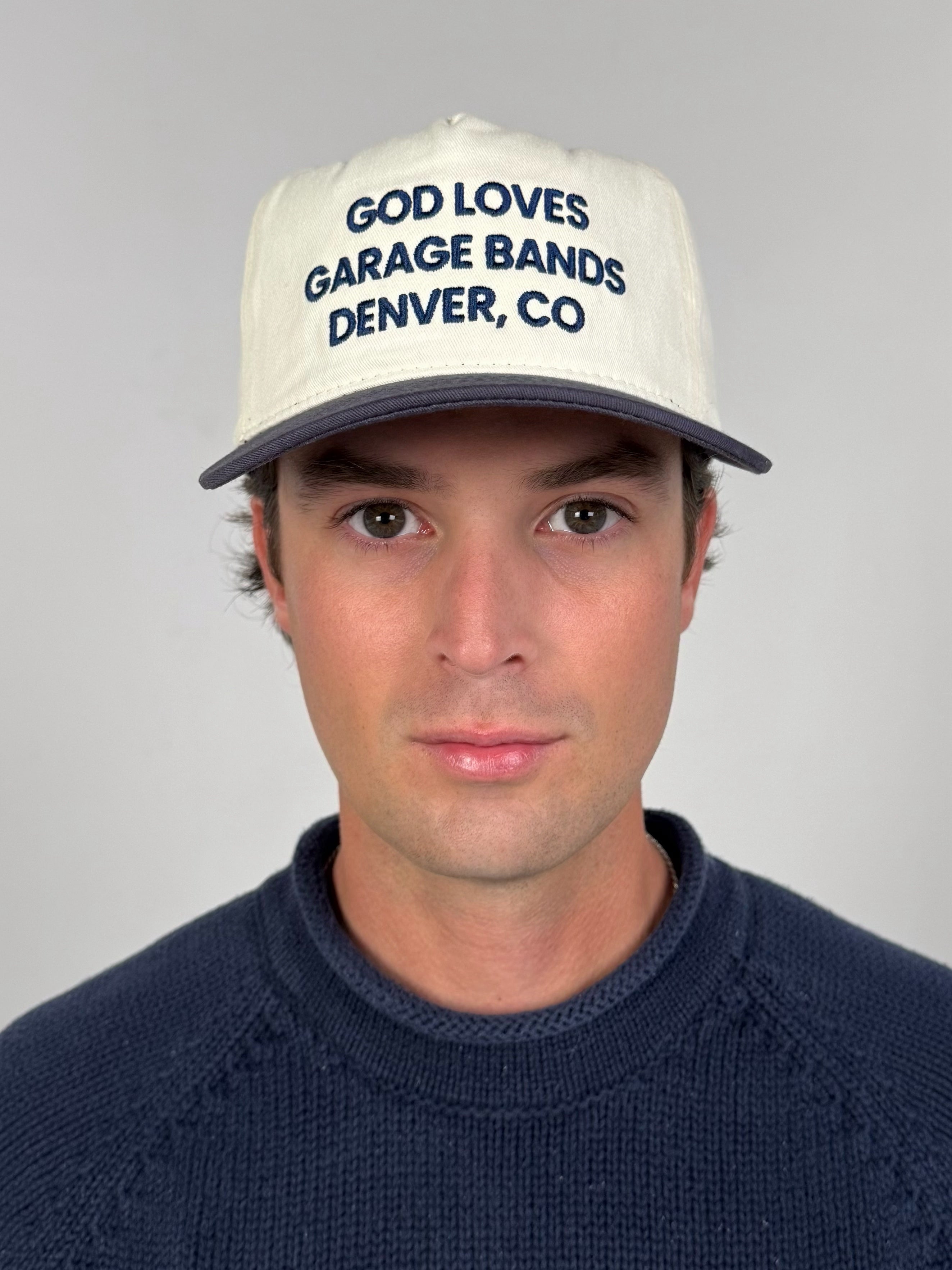 GOD LOVES GARAGE BANDS SNAPBACK - Cream / Navy
