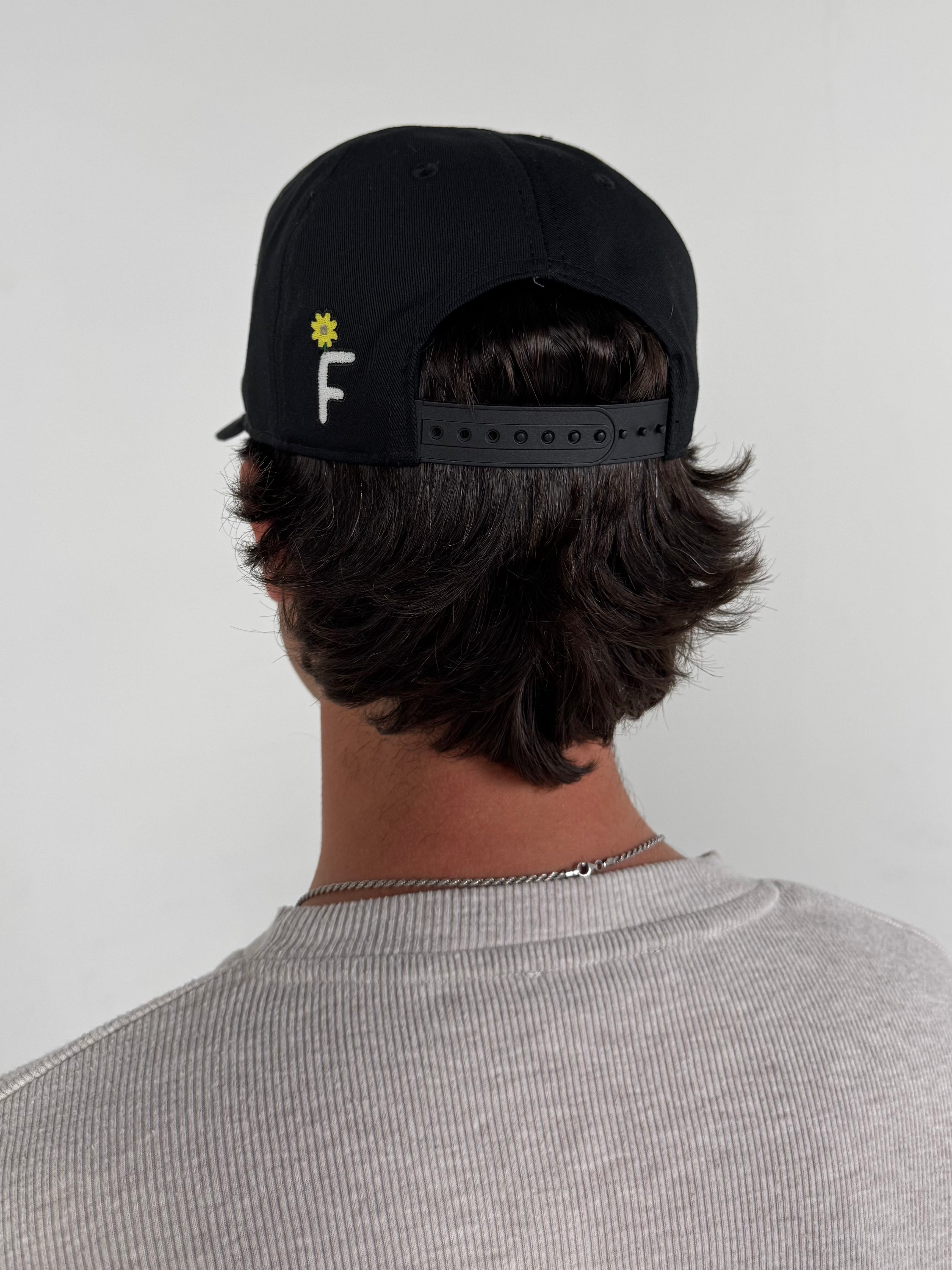 GOD LOVES GARAGE BANDS SNAPBACK - Black